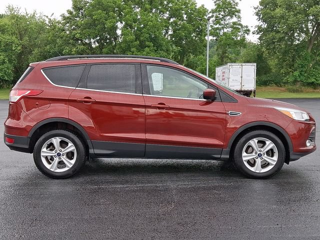 Used 2016 Ford Escape SE w/ SE Leather Comfort Package FWD image 10