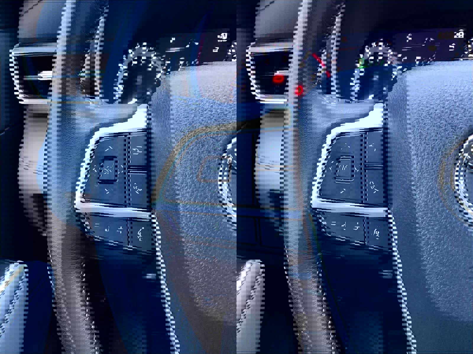 Used 2023 Toyota Highlander XLE image 24