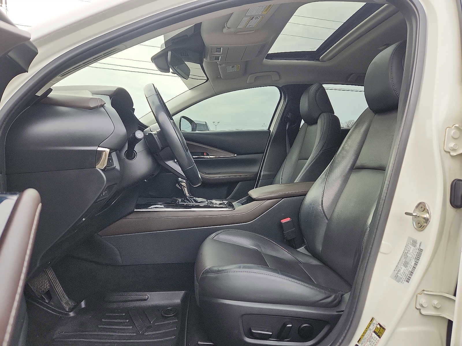 Used 2021 MAZDA CX-30 AWD 2.5 S w/ Premium Package image 13