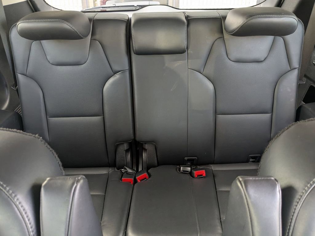 Used 2025 Kia Telluride S image 29