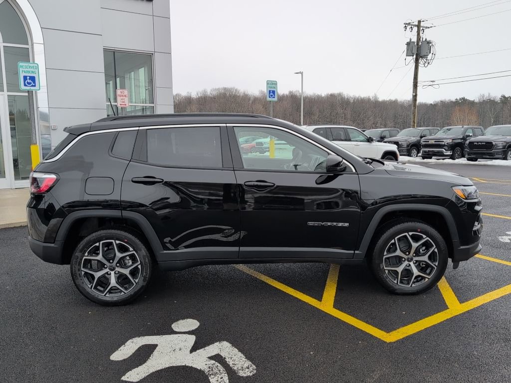 New 2026 Jeep Compass Limited image 8