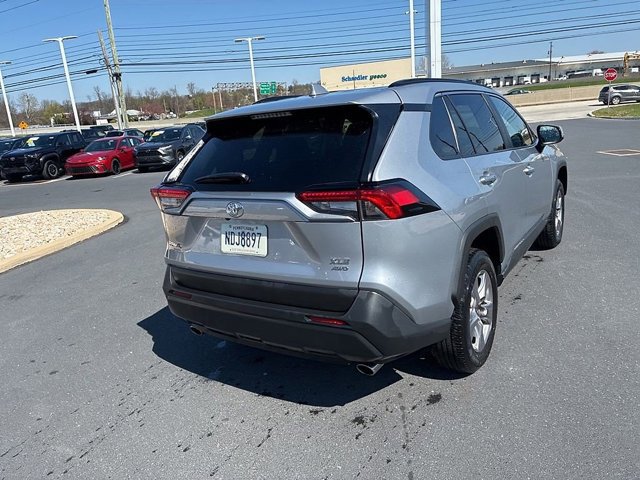 Used 2025 Toyota RAV4 XLE image 8