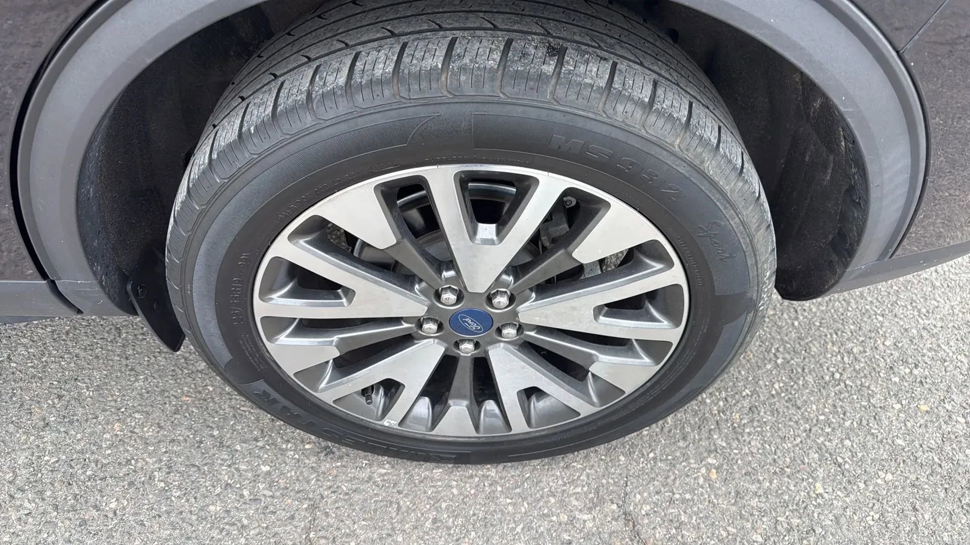 Used 2020 Ford Escape Titanium AWD/4WD image 9
