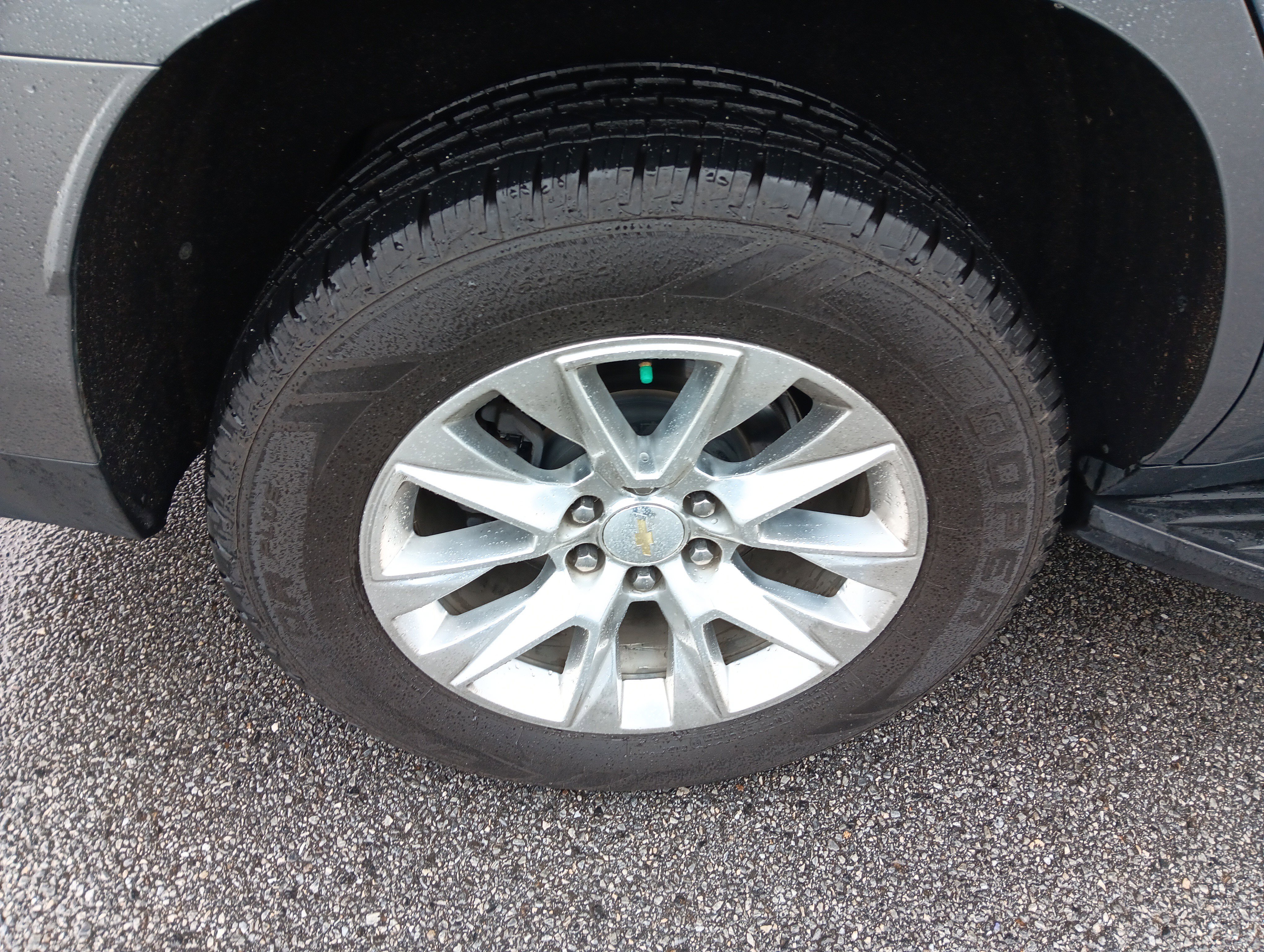 Used 2021 Chevrolet Tahoe Premier w/ Premium Package image 6