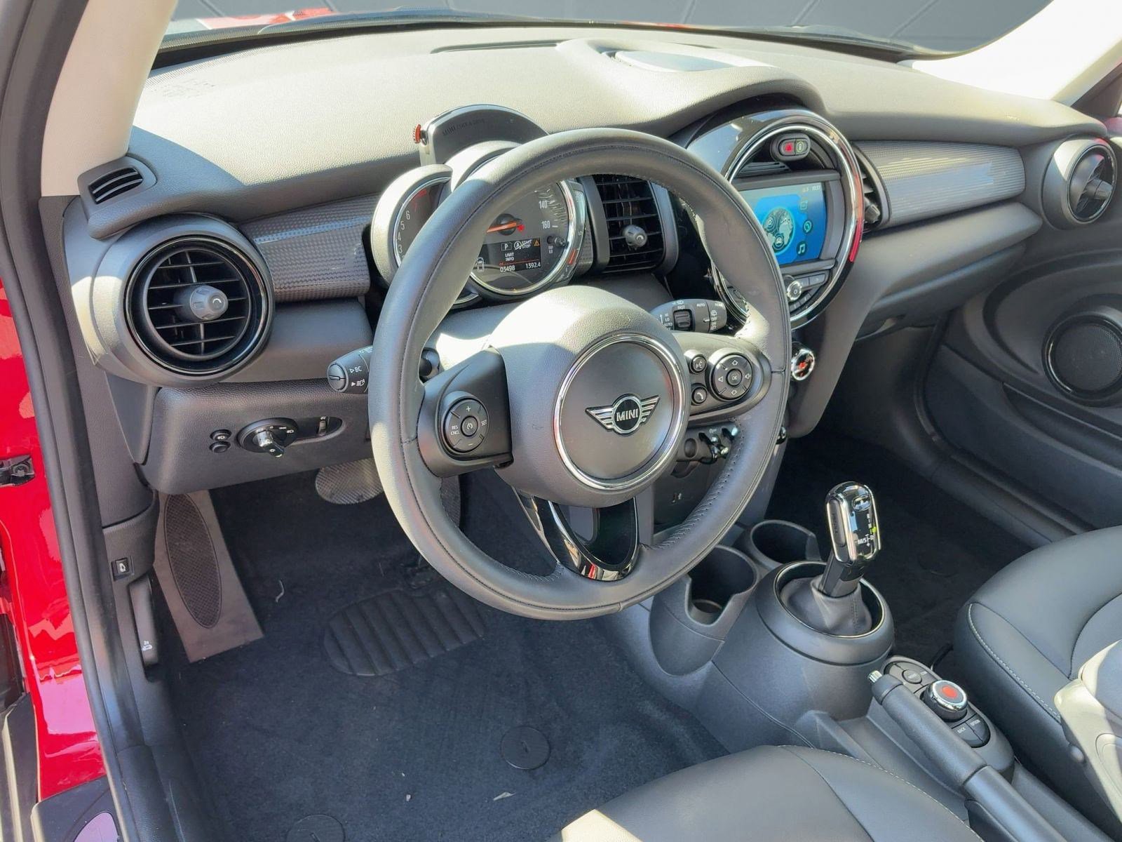 Used 2020 MINI Cooper 2-Door Hardtop w/ Storage Package image 4