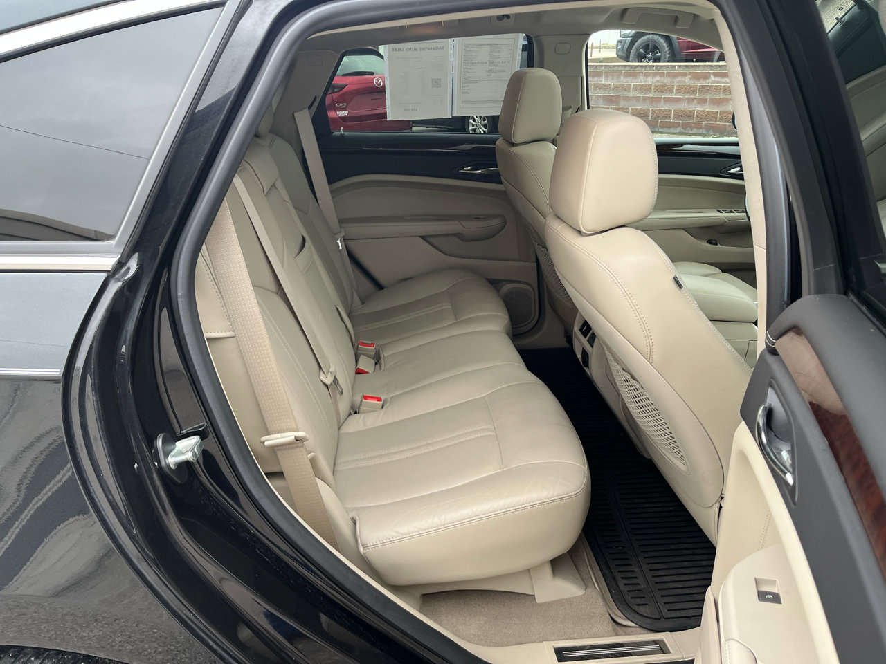 Used 2011 Cadillac SRX Luxury image 15