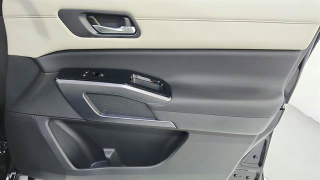 New 2026 Nissan Pathfinder SL FWD image 27