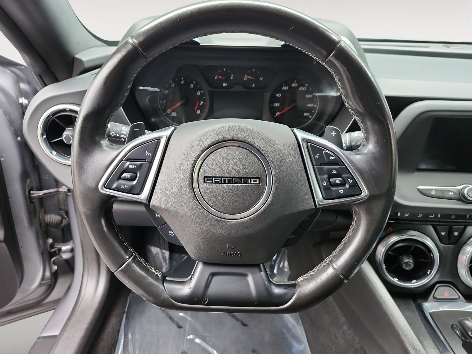 Used 2020 Chevrolet Camaro LT RWD image 13