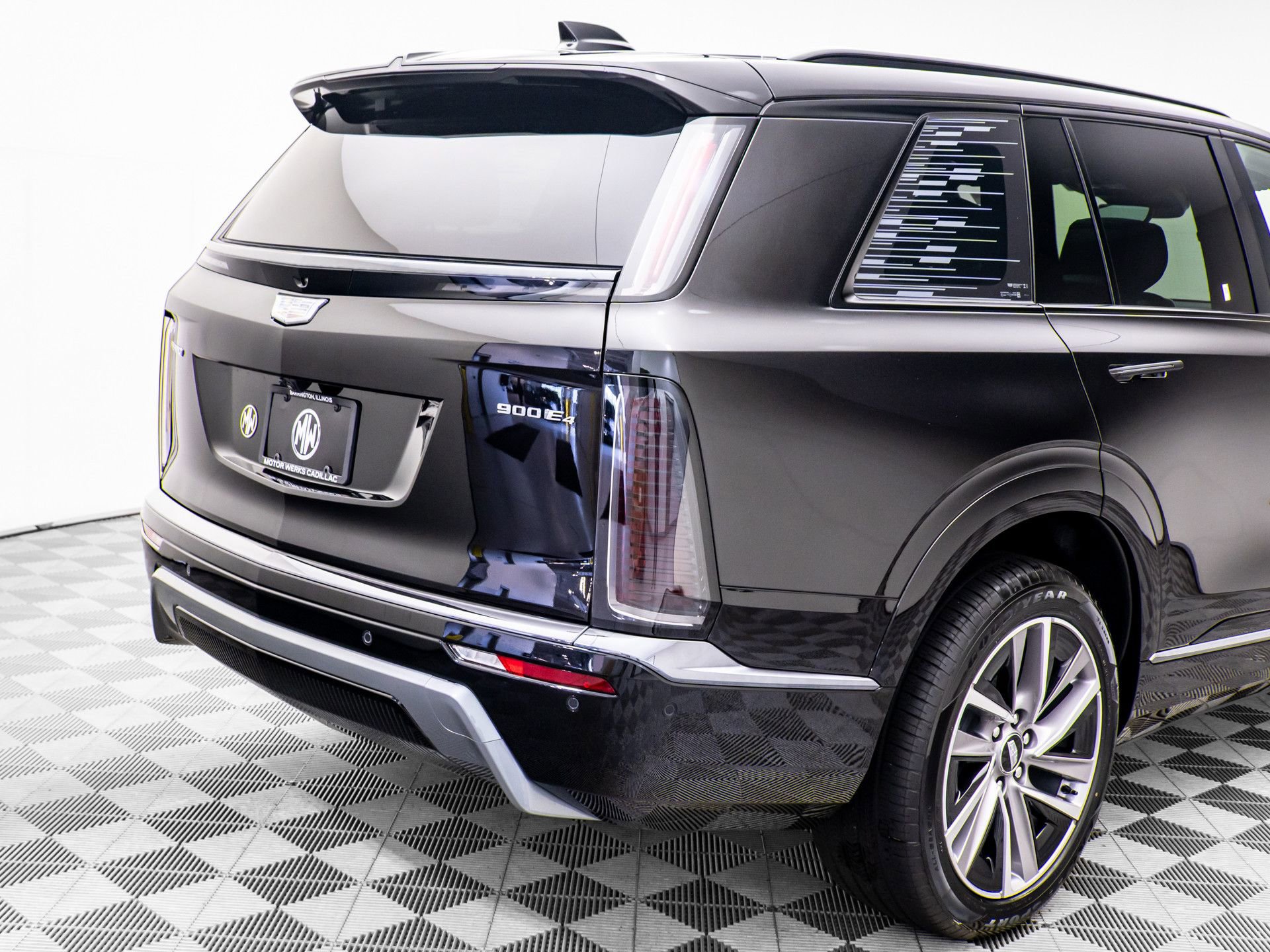 New 2026 Cadillac Vistiq Sport w/ LPO, Floor Liner Package image 28