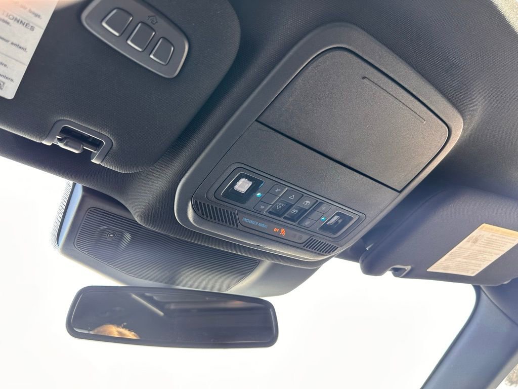 Certified 2023 Ford Explorer Platinum w/ Technology Package image 27