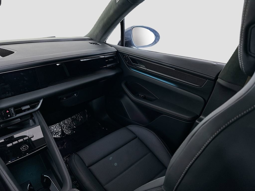 New 2025 Porsche Macan Turbo Electric image 26