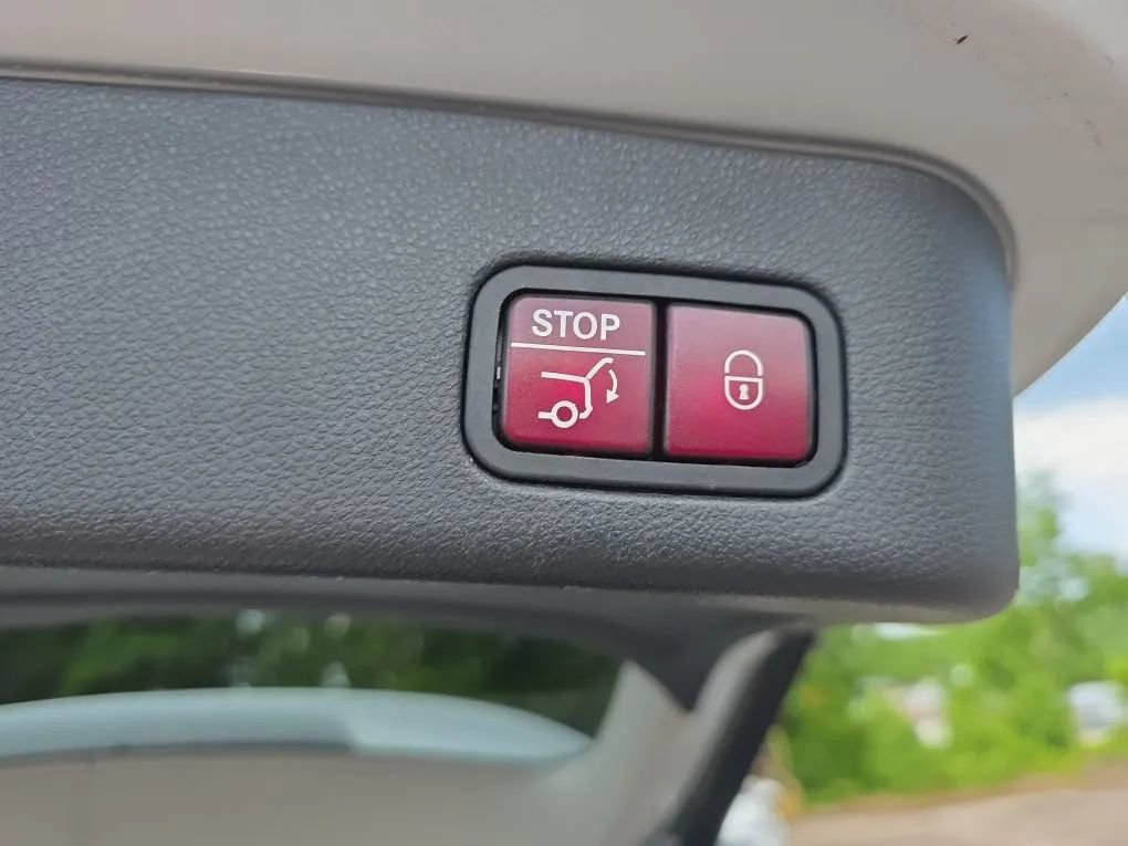 Used 2015 Mercedes-Benz ML 350 2WD image 50