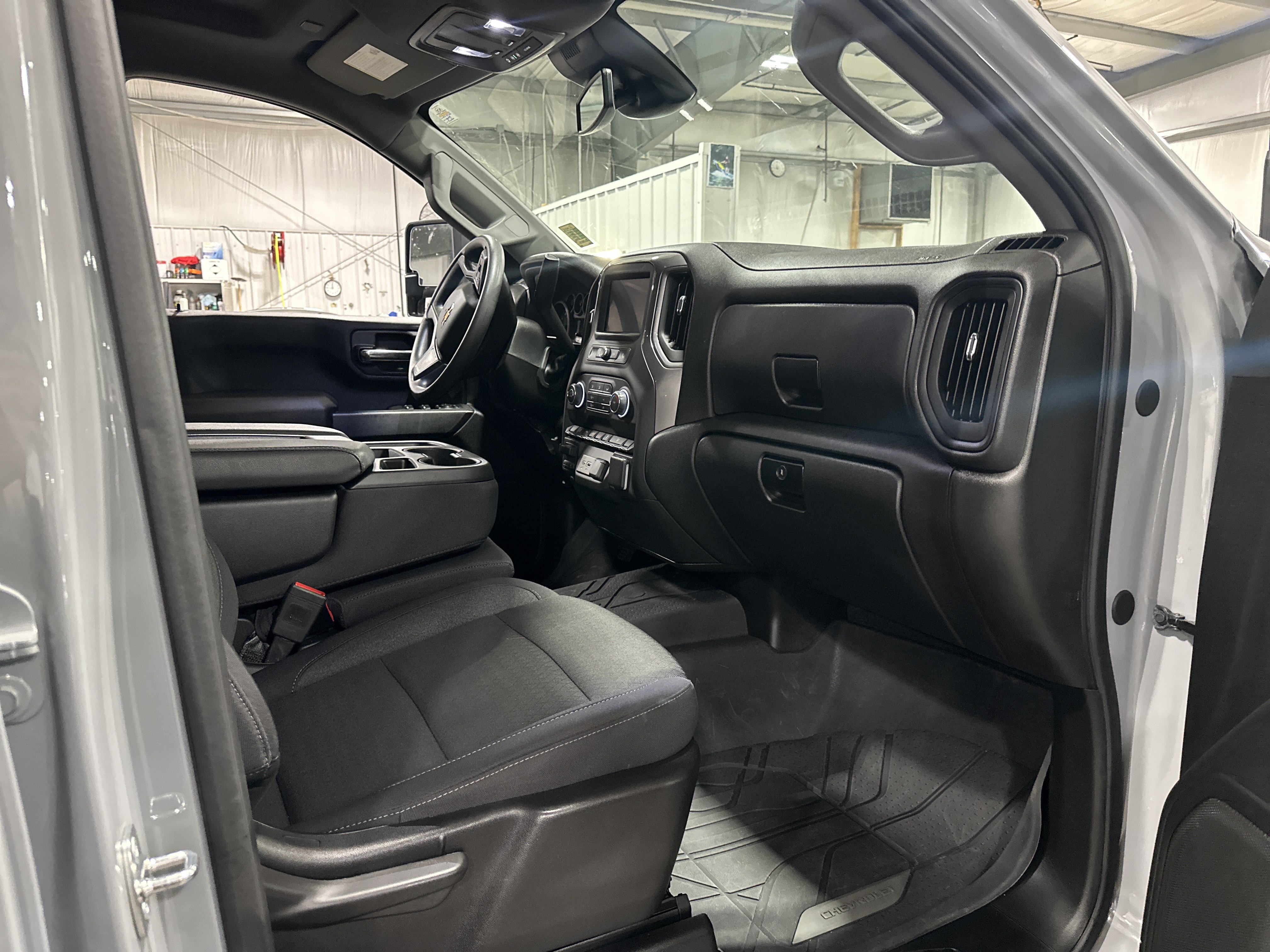 Used 2024 Chevrolet Silverado 2500 Custom w/ Custom Convenience Package AWD/4WD image 13