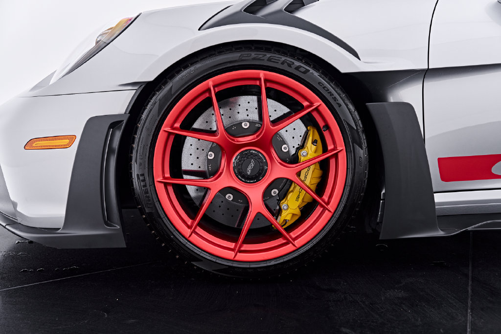 Used 2025 Porsche 911 GT3 RS w/ Weissach Package RWD image 3