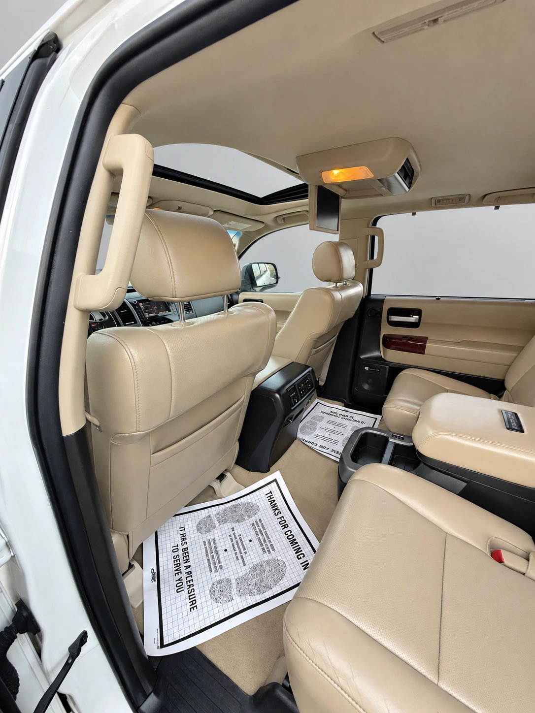 Used 2011 Toyota Sequoia Platinum AWD/4WD image 18