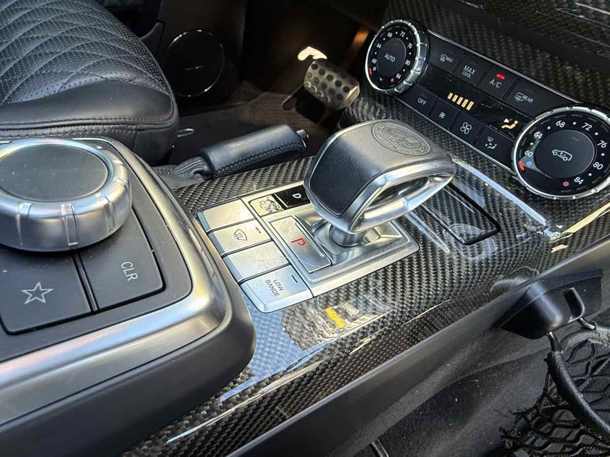 Used 2015 Mercedes-Benz G 63 AMG 4MATIC image 31