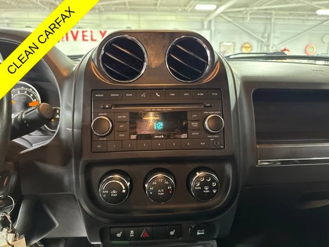 Used 2015 Jeep Patriot Limited AWD/4WD image 18