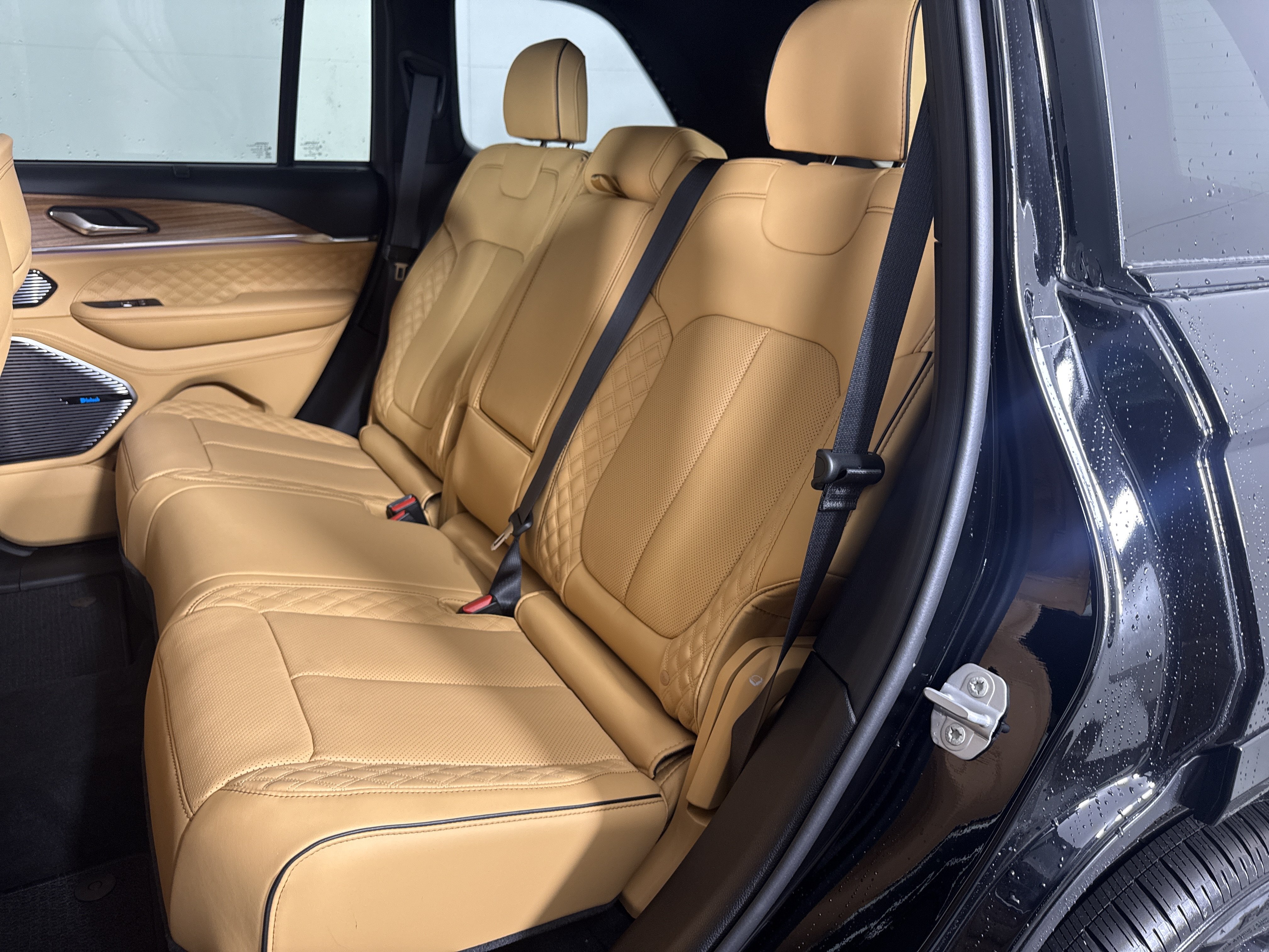 New 2027 Jeep Grand Cherokee Summit AWD/4WD image 14
