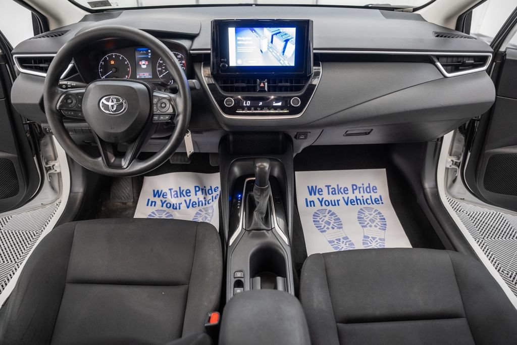 Used 2023 Toyota Corolla LE FWD image 18