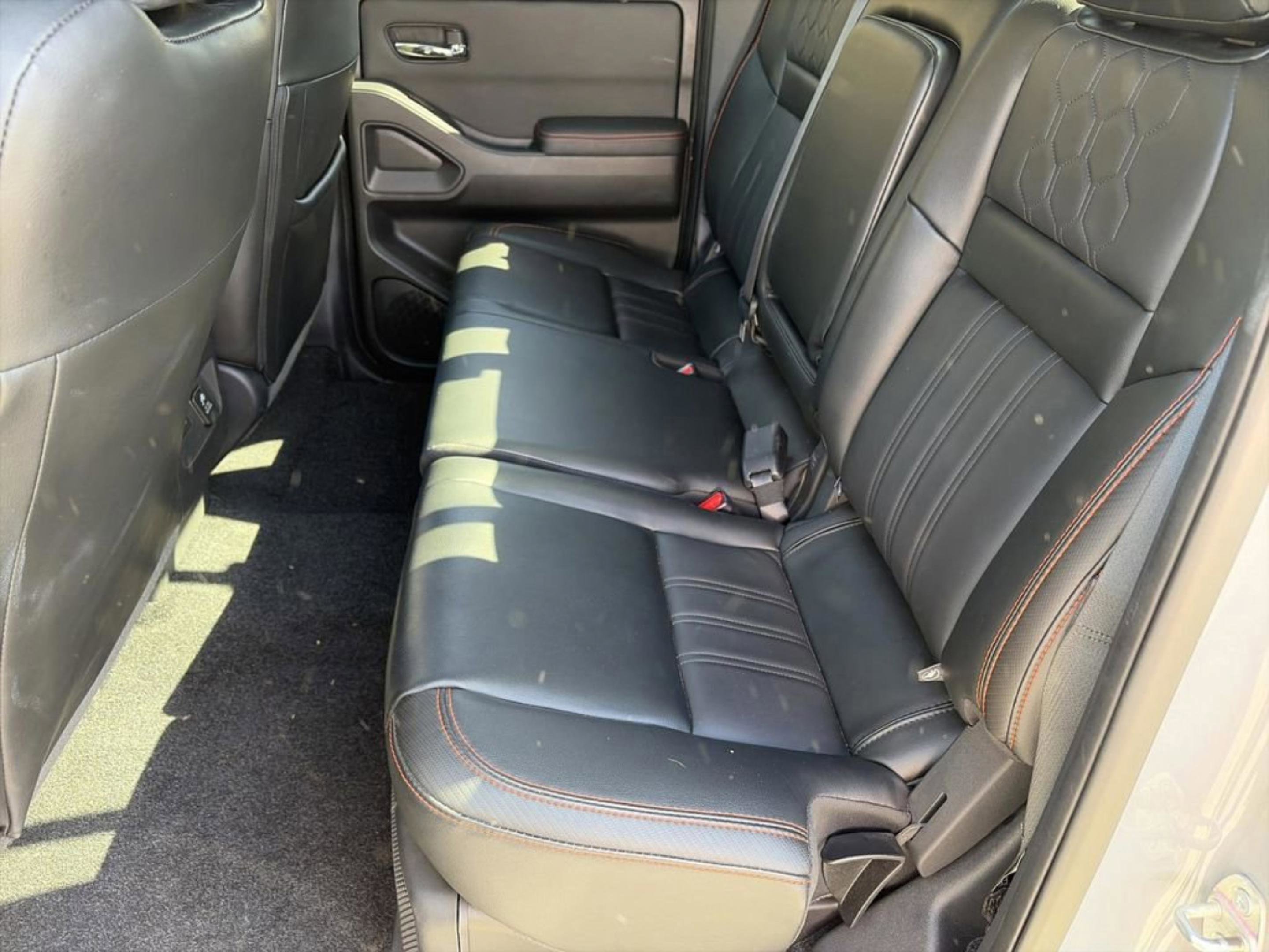 Used 2023 Nissan Frontier PRO-4X w/ Pro-4X Premium Package AWD/4WD image 25