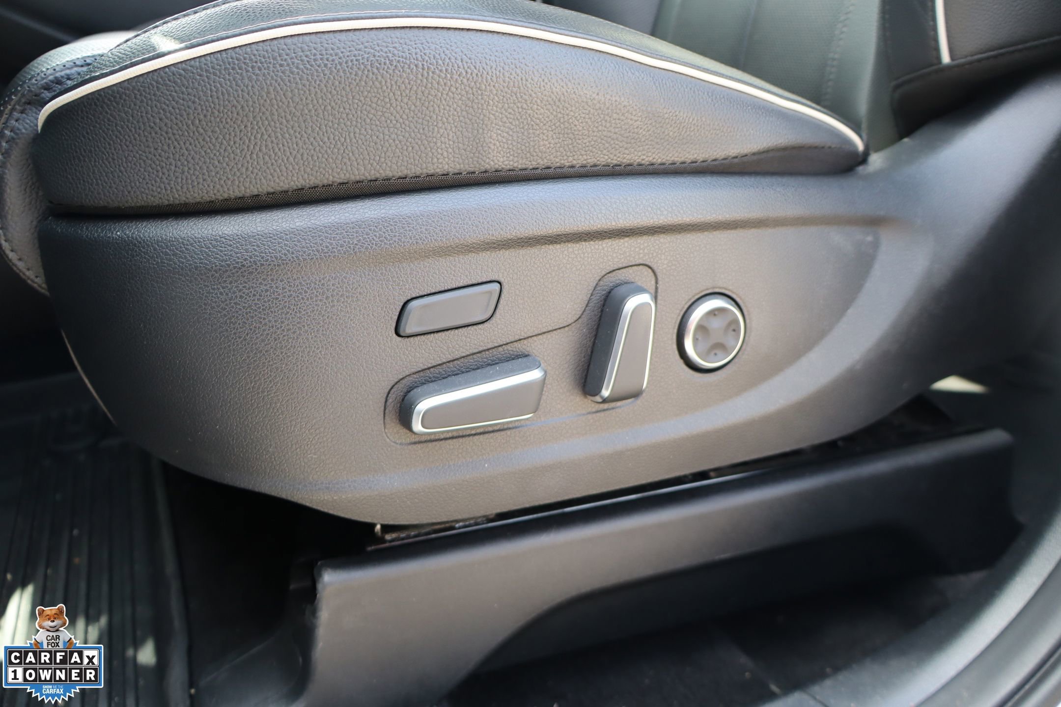 Used 2024 Hyundai Palisade Limited AWD/4WD image 14