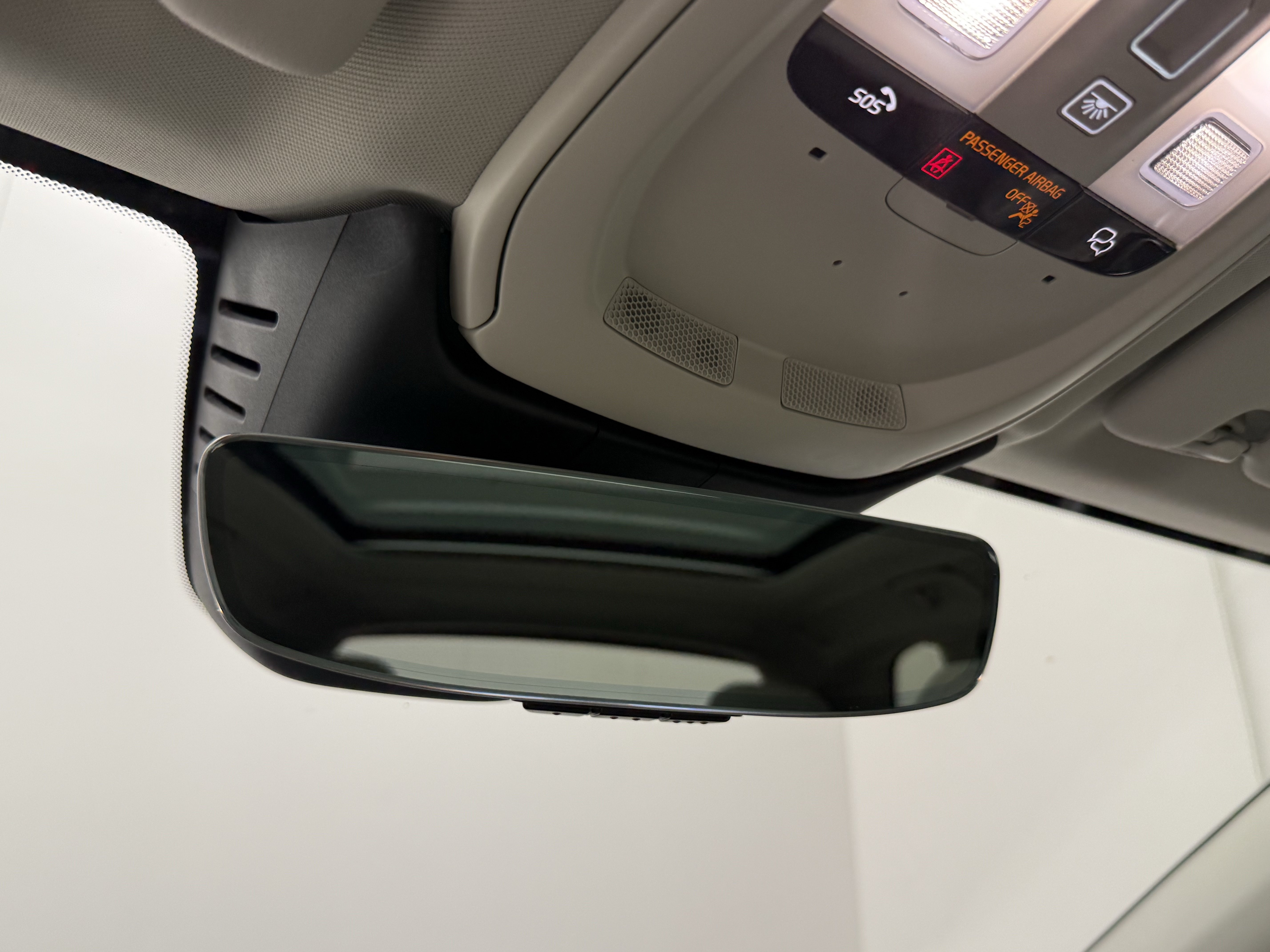 Certified 2023 Volvo XC60 B5 Plus w/ Climate Package FWD image 21
