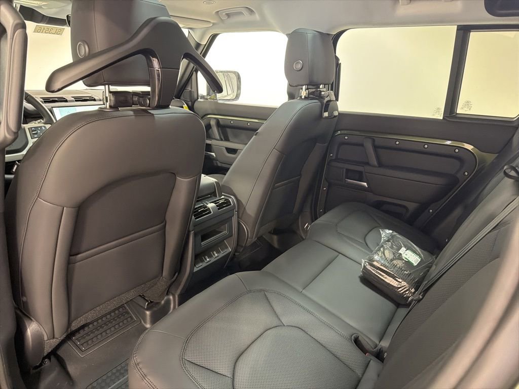 New 2026 Land Rover Defender 110 S AWD/4WD image 21