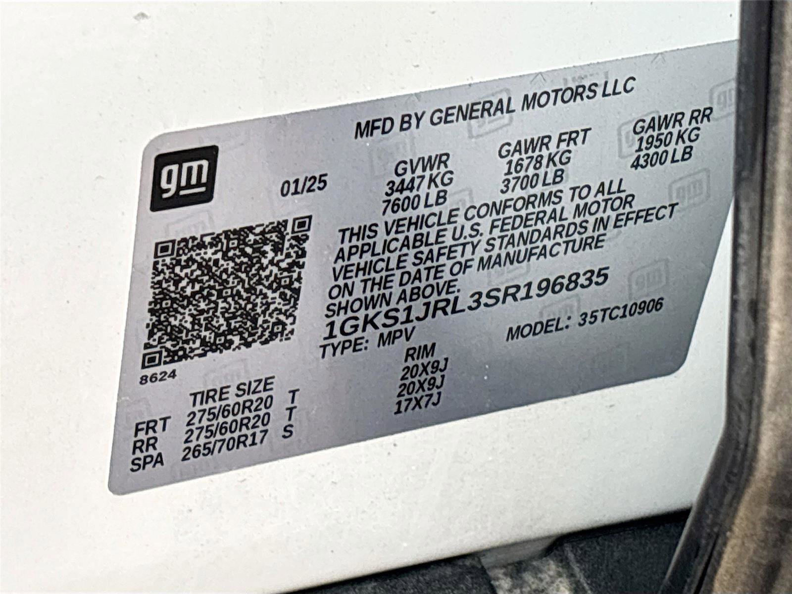 Used 2025 GMC Yukon XL Denali RWD image 35