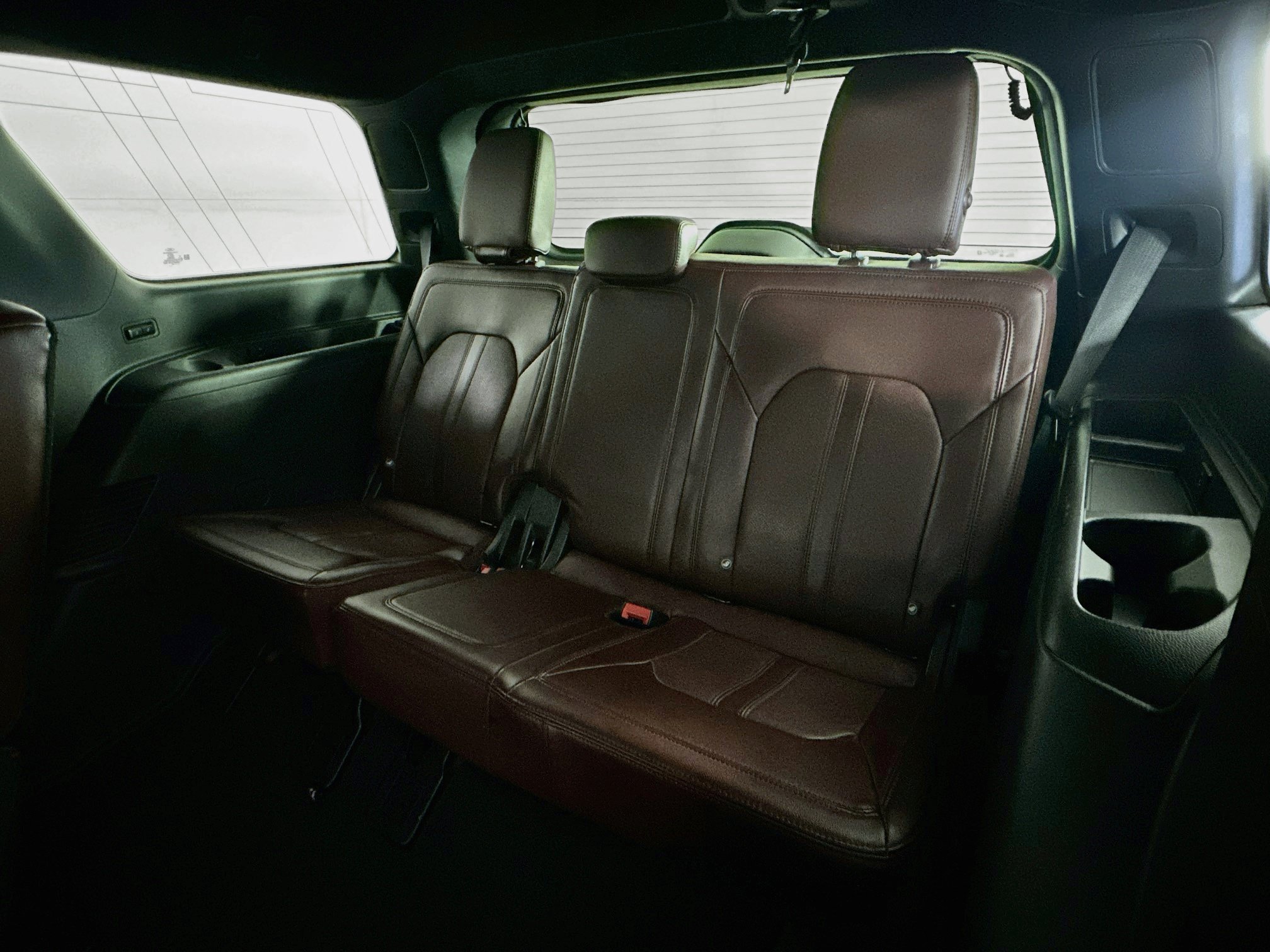 Used 2024 Ford Expedition Limited RWD image 28