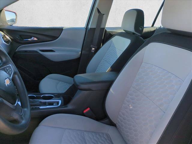 Used 2020 Chevrolet Equinox LS w/ LPO, Floor Liner Package FWD image 17