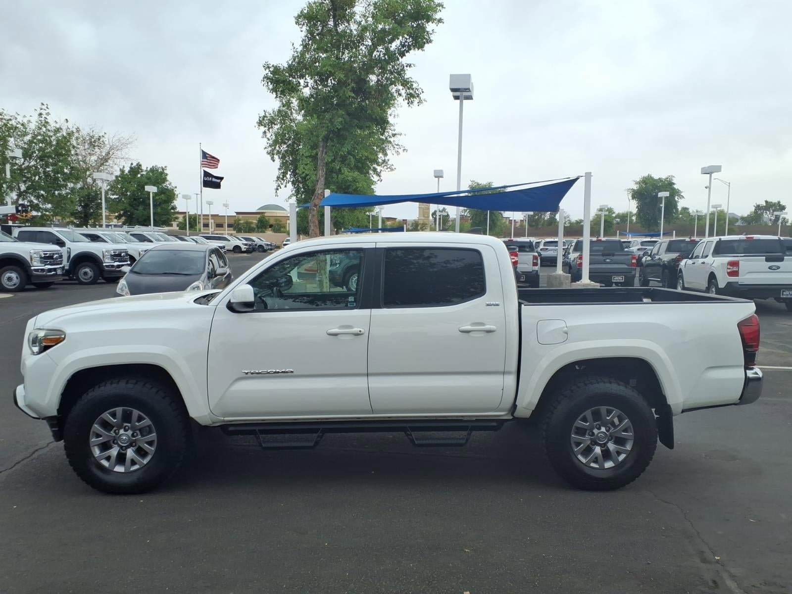 Used 2018 Toyota Tacoma SR5 RWD image 7