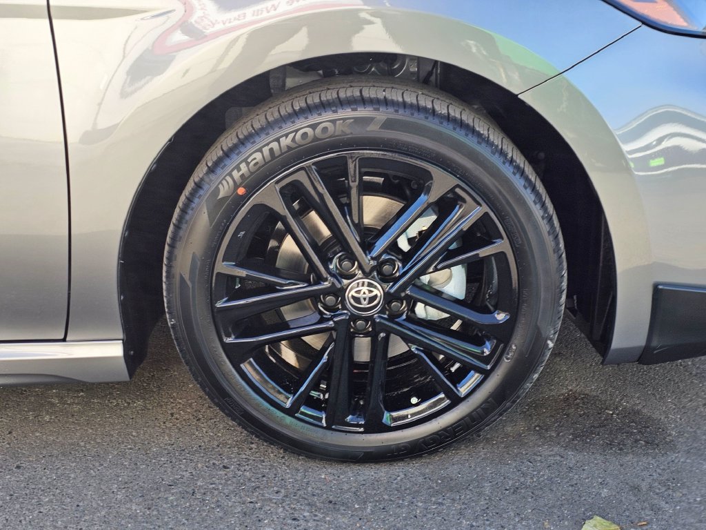 New 2026 Toyota Camry SE w/ Convenience Package AWD/4WD image 9