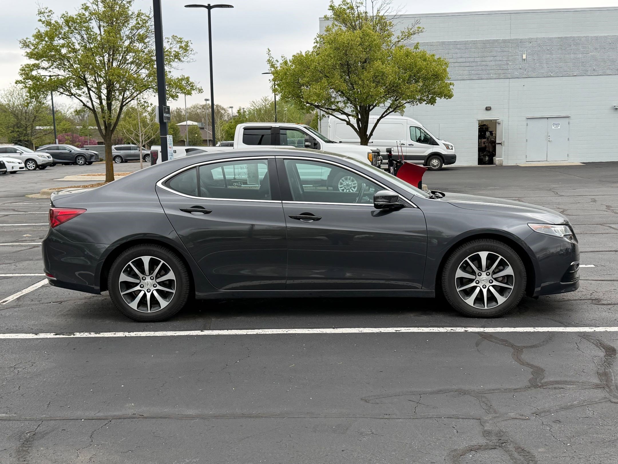 Used 2016 Acura TLX w/ Technology Package FWD image 5