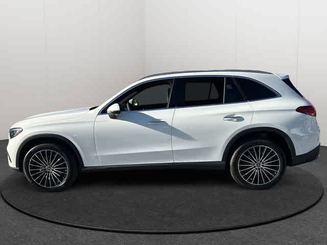 Certified 2026 Mercedes-Benz GLC 300 4MATIC image 3