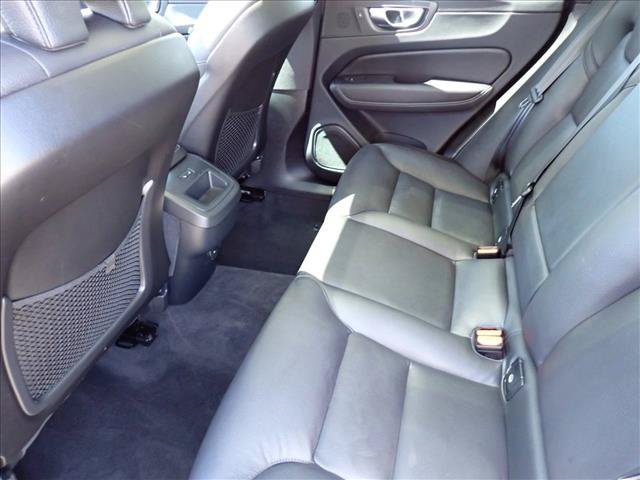 Used 2025 Volvo XC60 B5 Plus AWD/4WD image 10
