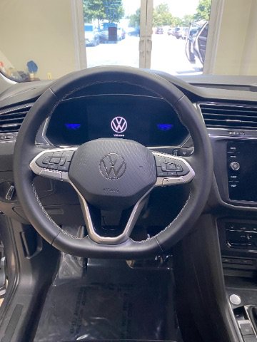 Used 2023 Volkswagen Tiguan SE FWD image 22