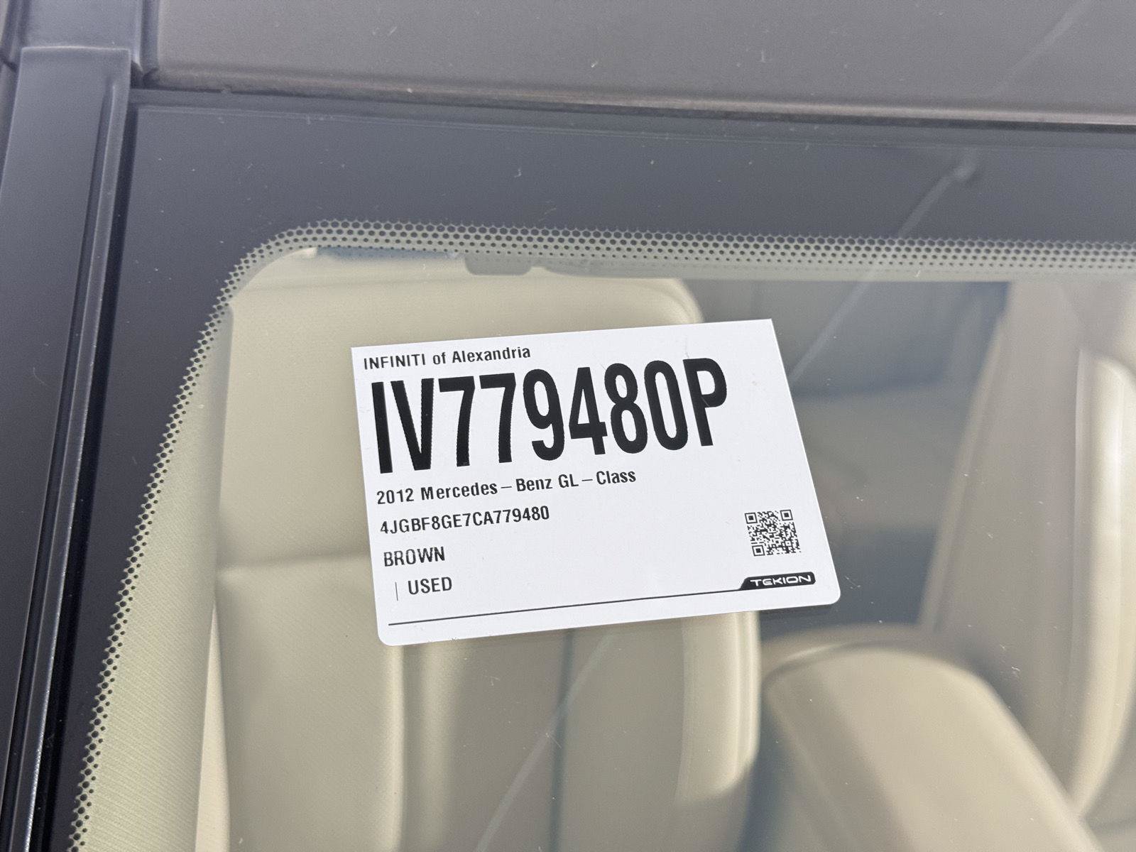 Used 2012 Mercedes-Benz GL 550 4MATIC image 29