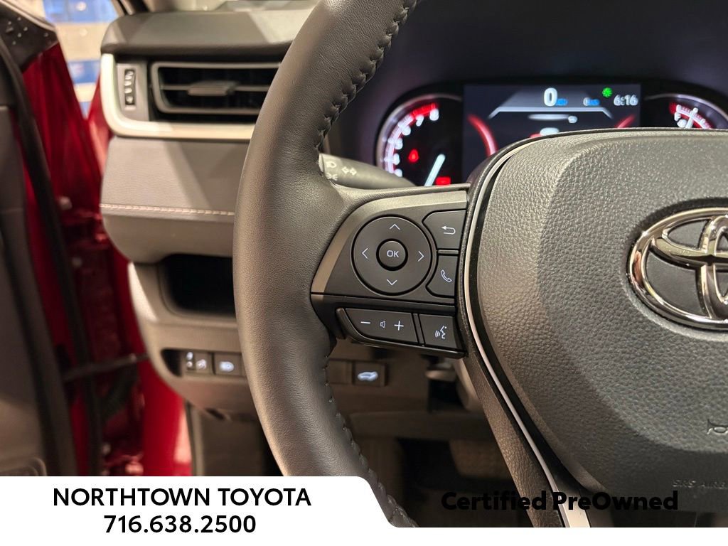 Used 2025 Toyota RAV4 XLE w/ Convenience Package image 33