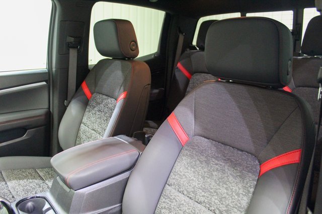 Used 2024 Chevrolet Colorado Z71 w/ LPO, Dark Essentials Package image 9