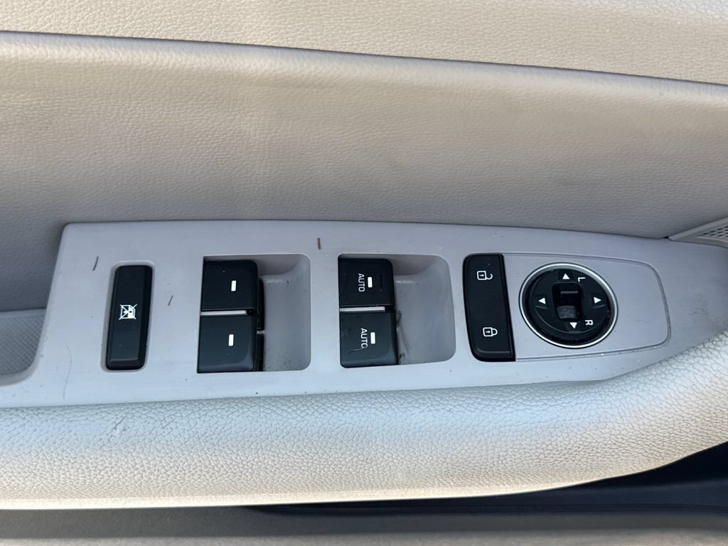 Used 2019 Hyundai Sonata SEL FWD image 14