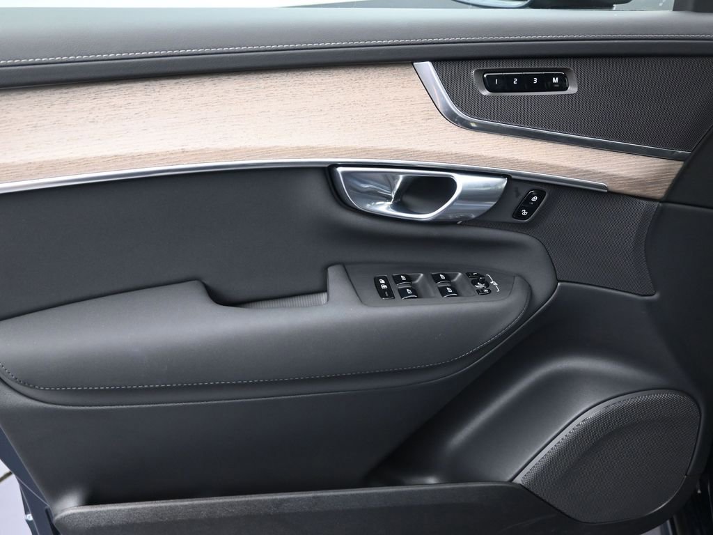 New 2026 Volvo XC90 T8 Core AWD/4WD image 10