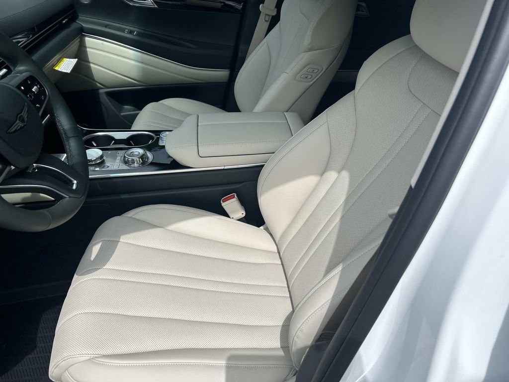 New 2026 Genesis GV80 2.5T RWD image 16