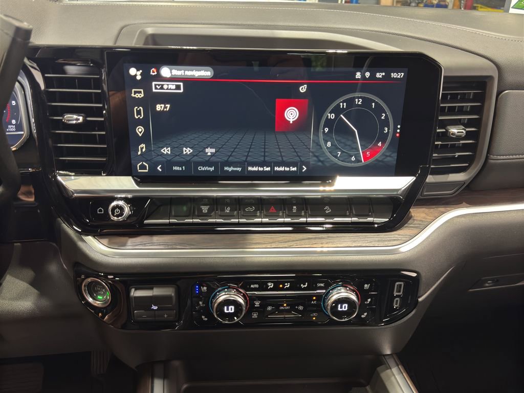 New 2025 GMC Sierra 2500 SLT w/ SLT Convenience Package image 32