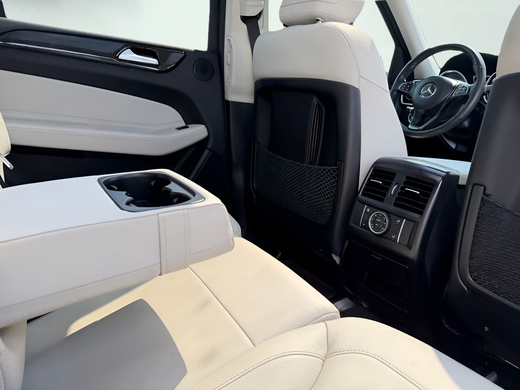 Used 2018 Mercedes-Benz GLS 450 4MATIC image 28