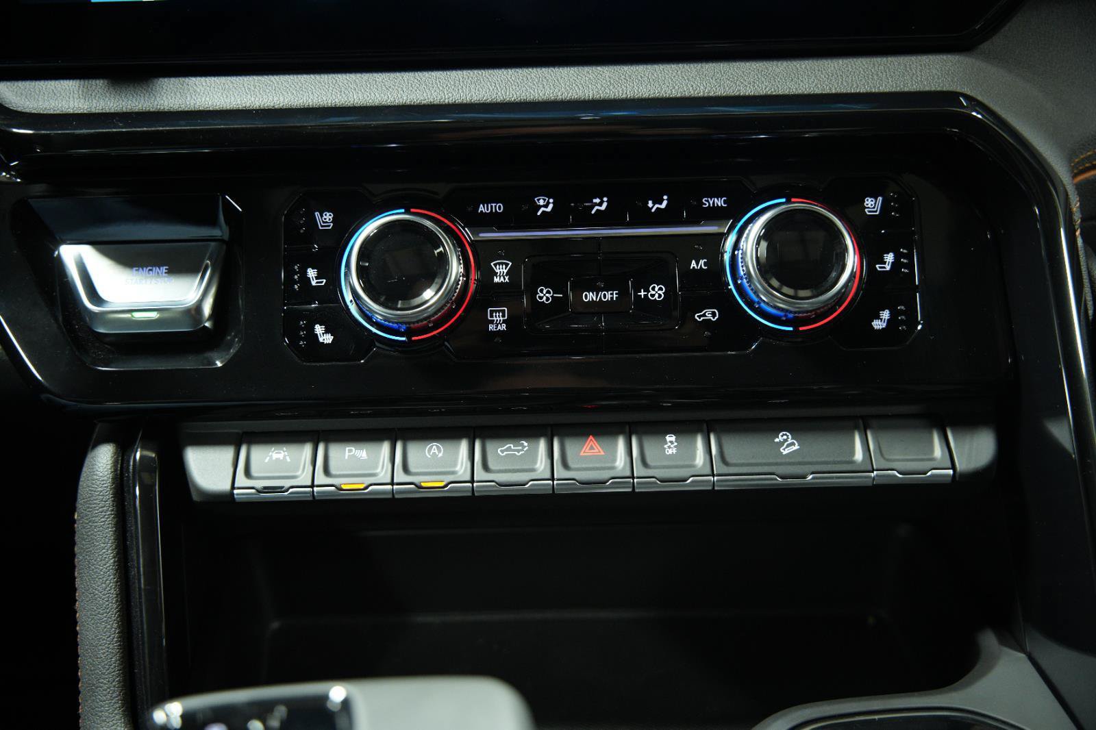 New 2026 GMC Sierra 1500 AT4 w/ AT4 Premium Package AWD/4WD image 43