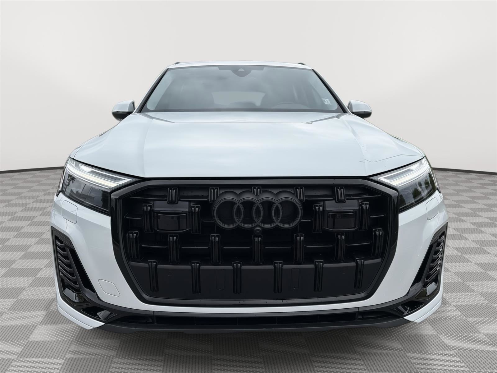 Certified 2025 Audi Q7 3.0T Premium Plus AWD/4WD image 7