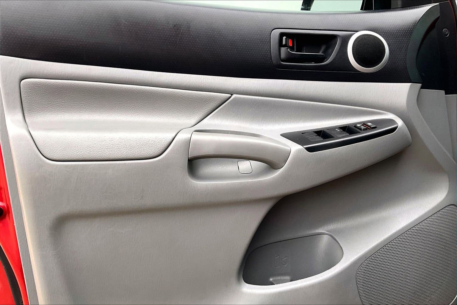 Used 2013 Toyota Tacoma PreRunner image 15