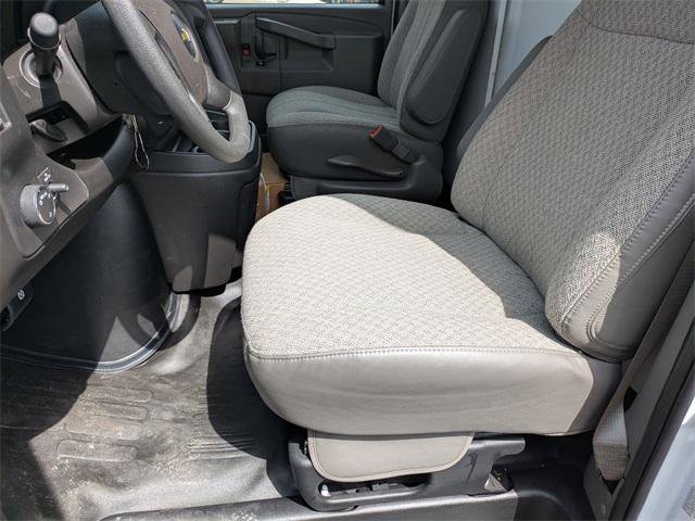 New 2025 Chevrolet Express 3500 w/ Power Convenience Package image 11