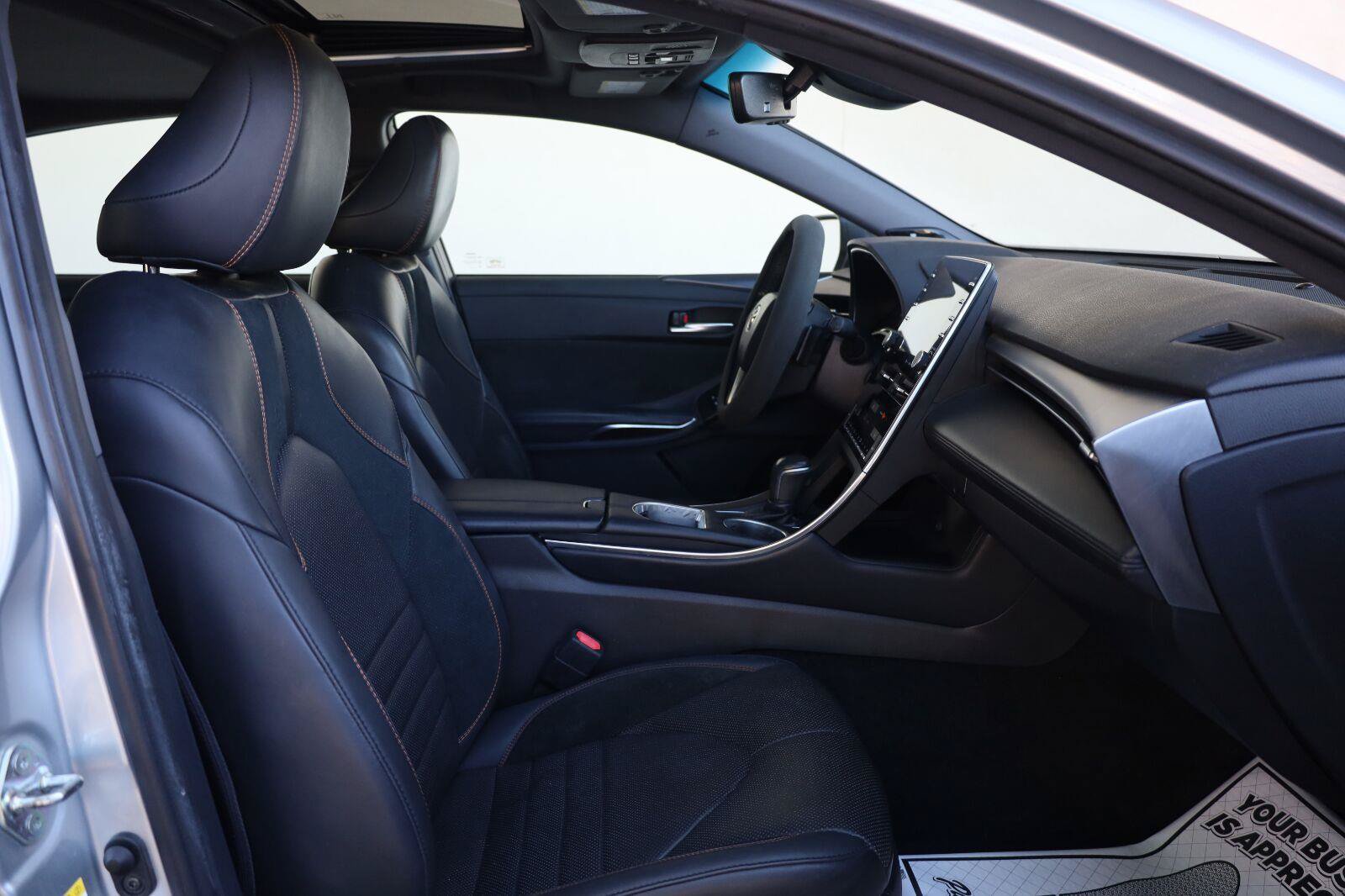 Used 2019 Toyota Avalon XSE w/ All Weather Liner Package FWD image 26