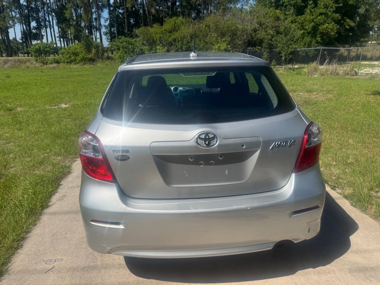 Used 2009 Toyota Matrix FWD image 9